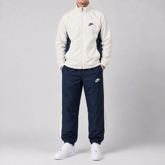 Nike Tracksuit (M)